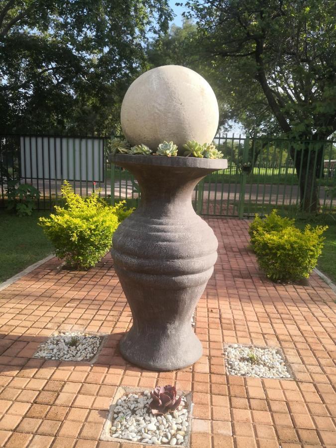 15 On Reitz Bela Bela Villa Exterior photo